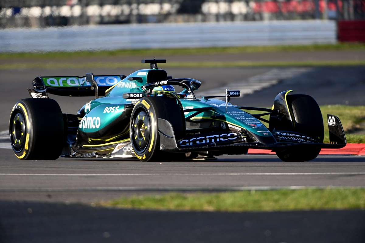 aston-martin AMR24